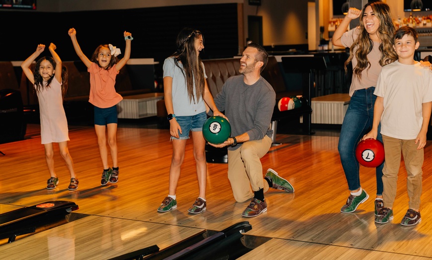 Image 3: Bowling & Arcade Fun at KingPins Portland
