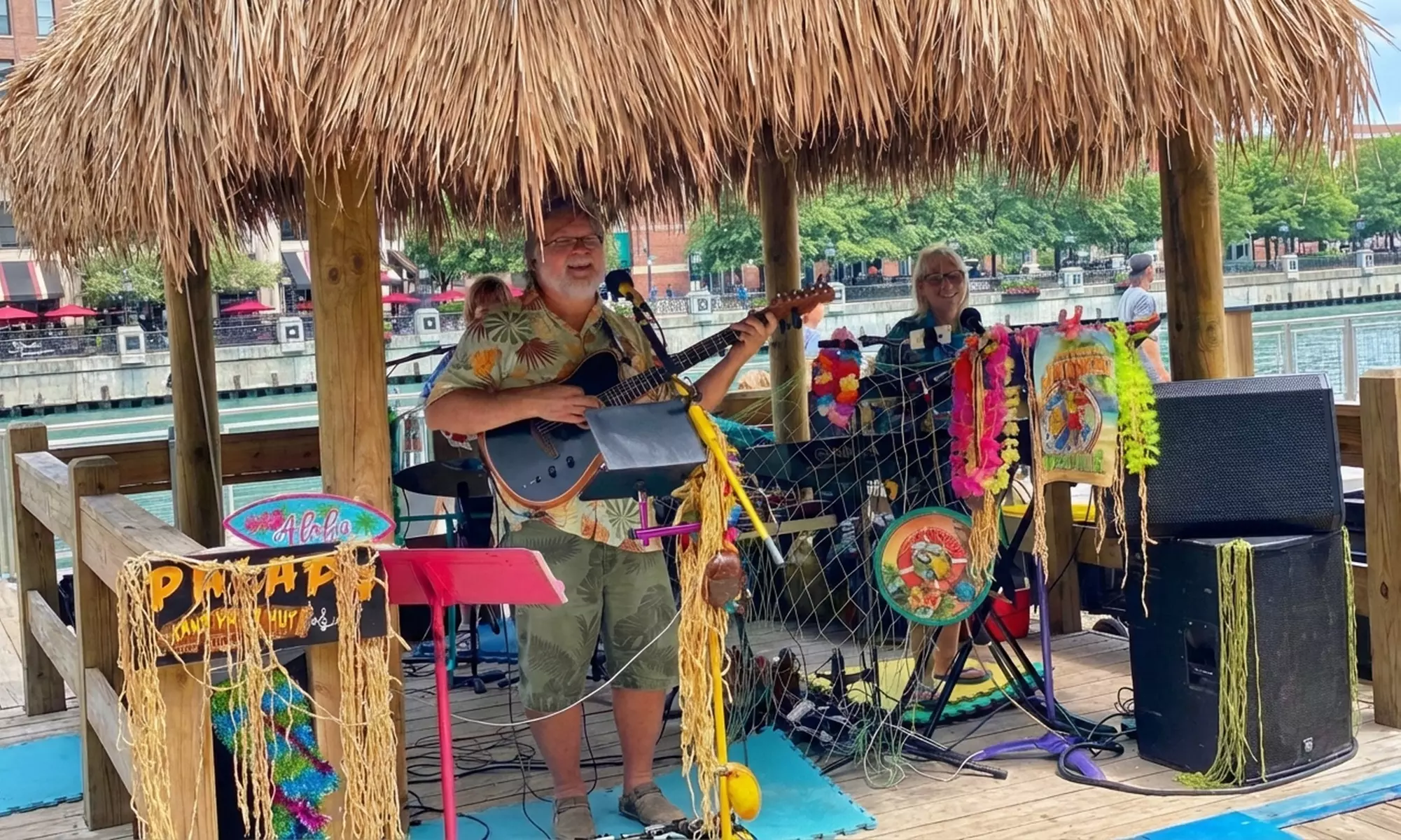 Enjoy Bottomless Mimosas and French Toast Sticks on the Scenic Chicago Riverwalk - Image 3