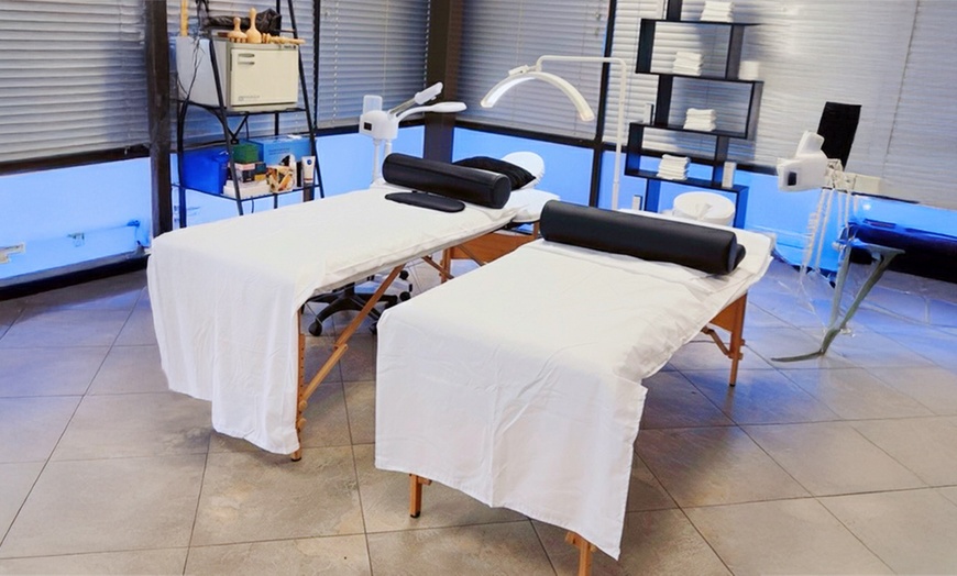 Image 2: One, Three, or Five Lymphatic Massage Sessions