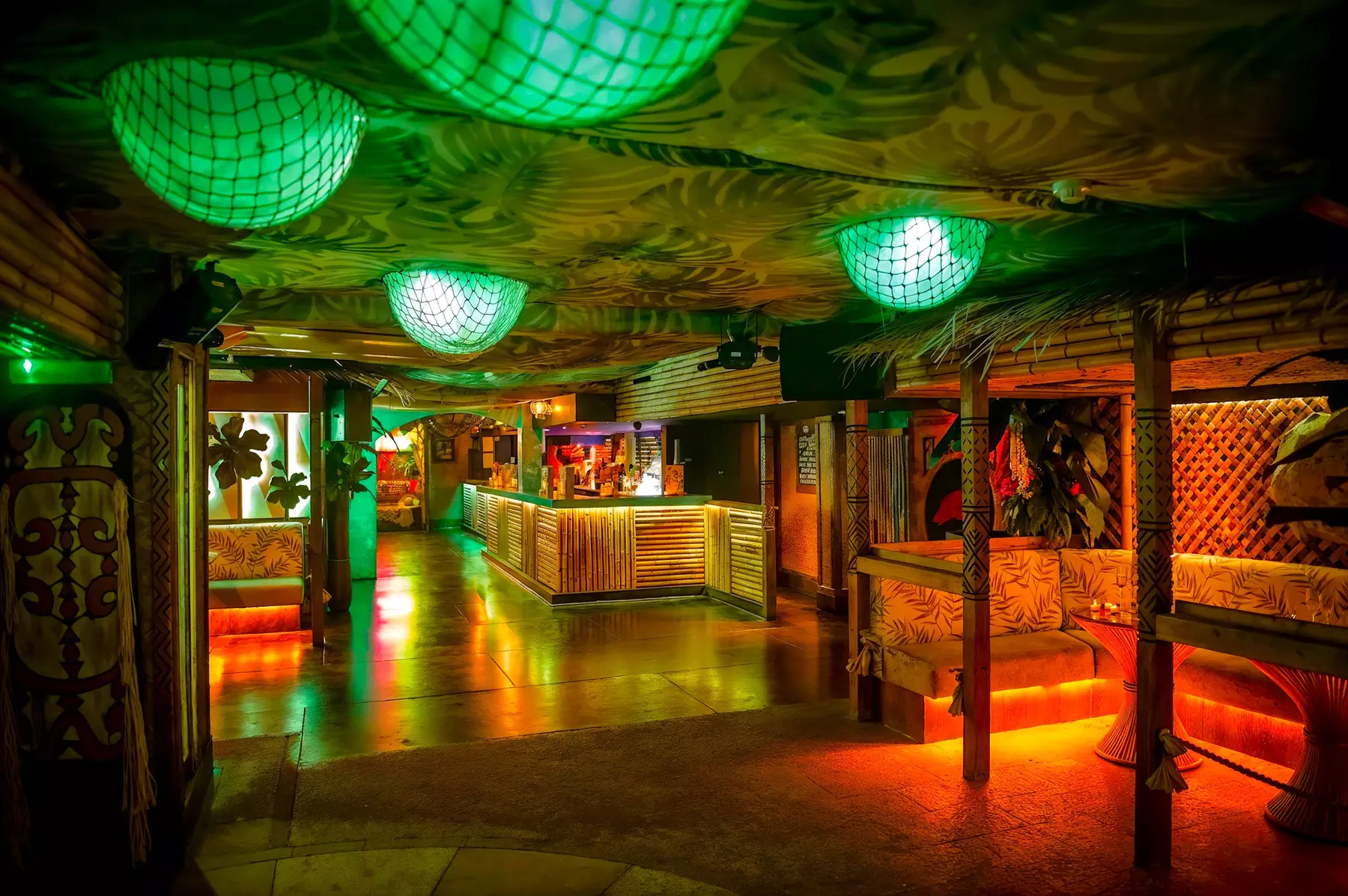 Tropical Island-Inspired Tiki Cocktails for a Vibrant Night Out