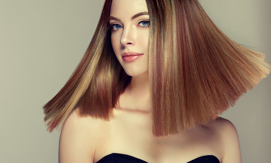 Image 2: Enjoy Blowout, Conditioning, or Glaze Packages at Moxie Salon
