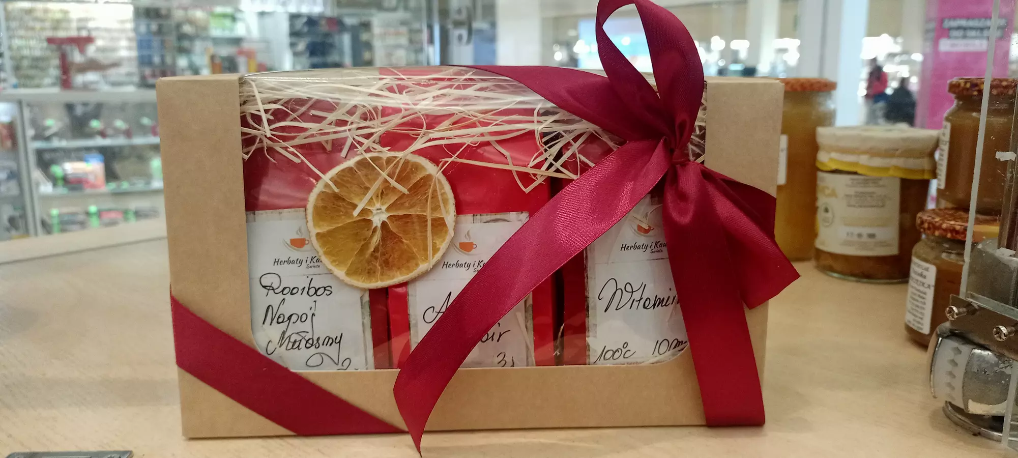 Prezent dla Mamy: zestawy herbat z opcją dostawy w całym kraju