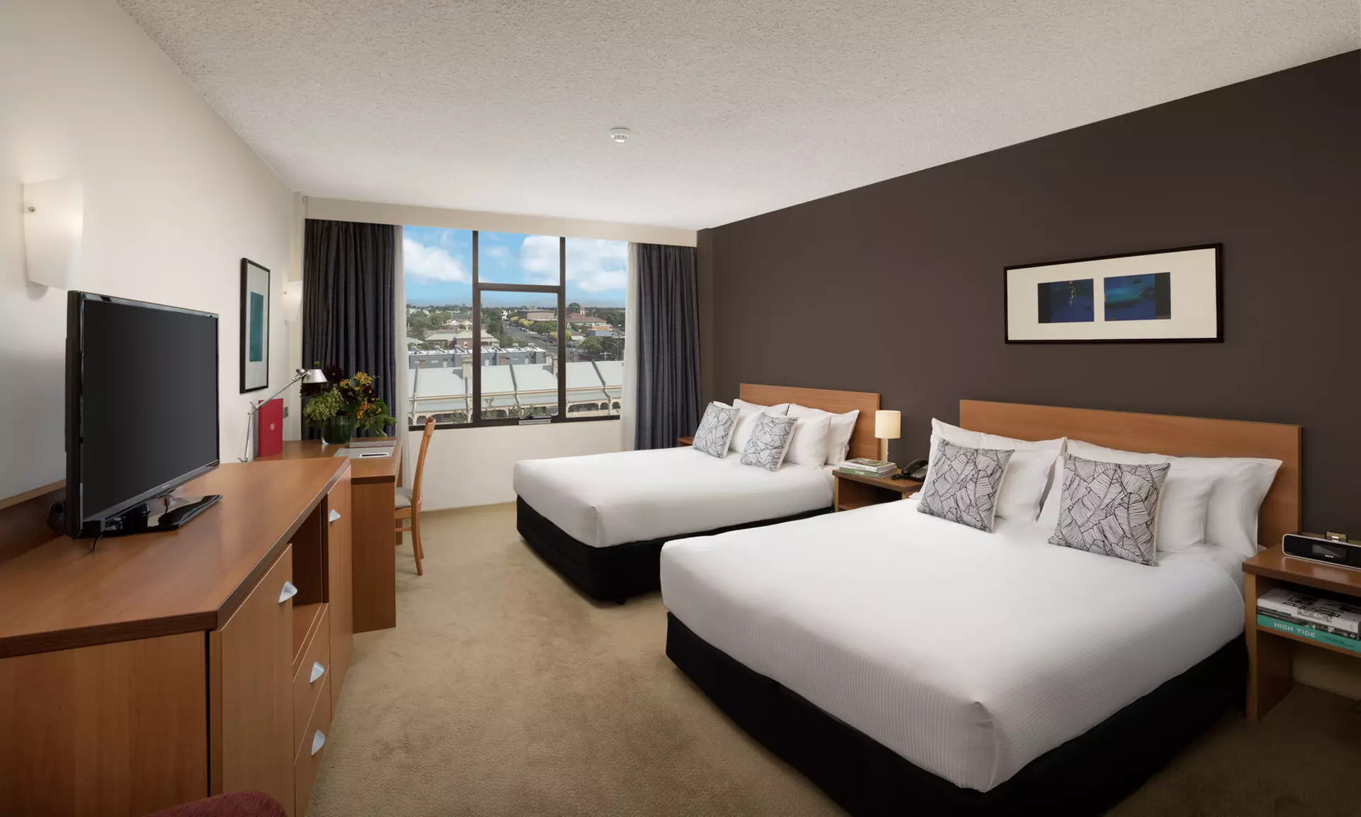 Geelong: Standard Room for 2 or Family Room for 4 at Rydges Geelong