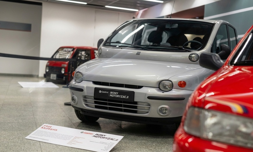 Image 4: Zobacz legendarne auta na żywo: bilety na wystawę Ikony Motoryzacji