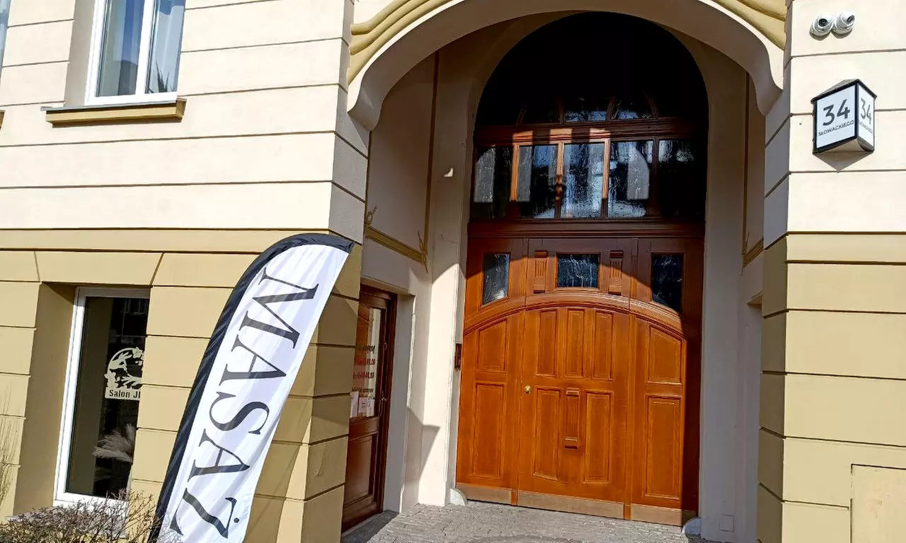 Regeneracja i odprężenie: masaż karku, leczniczy, klasyczny i więcej