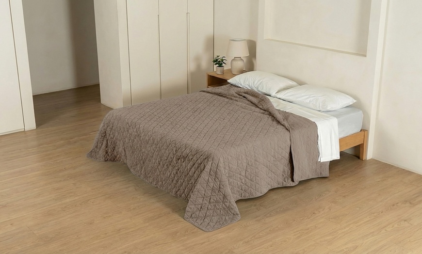 Image 2: Copriletto matrimoniale Frisè