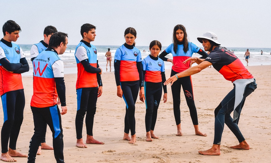Image 9: Alquiler de neopreno y tabla de surf o clases de surf para hasta 4