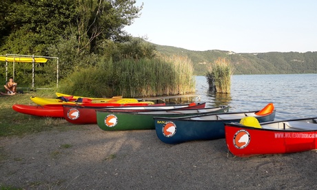 Escursione in canoa canadese a Castelgandolfo con guida AIGAE fino a 6 persone con Archeoparco Vulcano