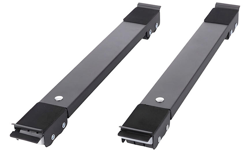 Image 2: Système de 2 barres à roulettes pour déplacer les meubles