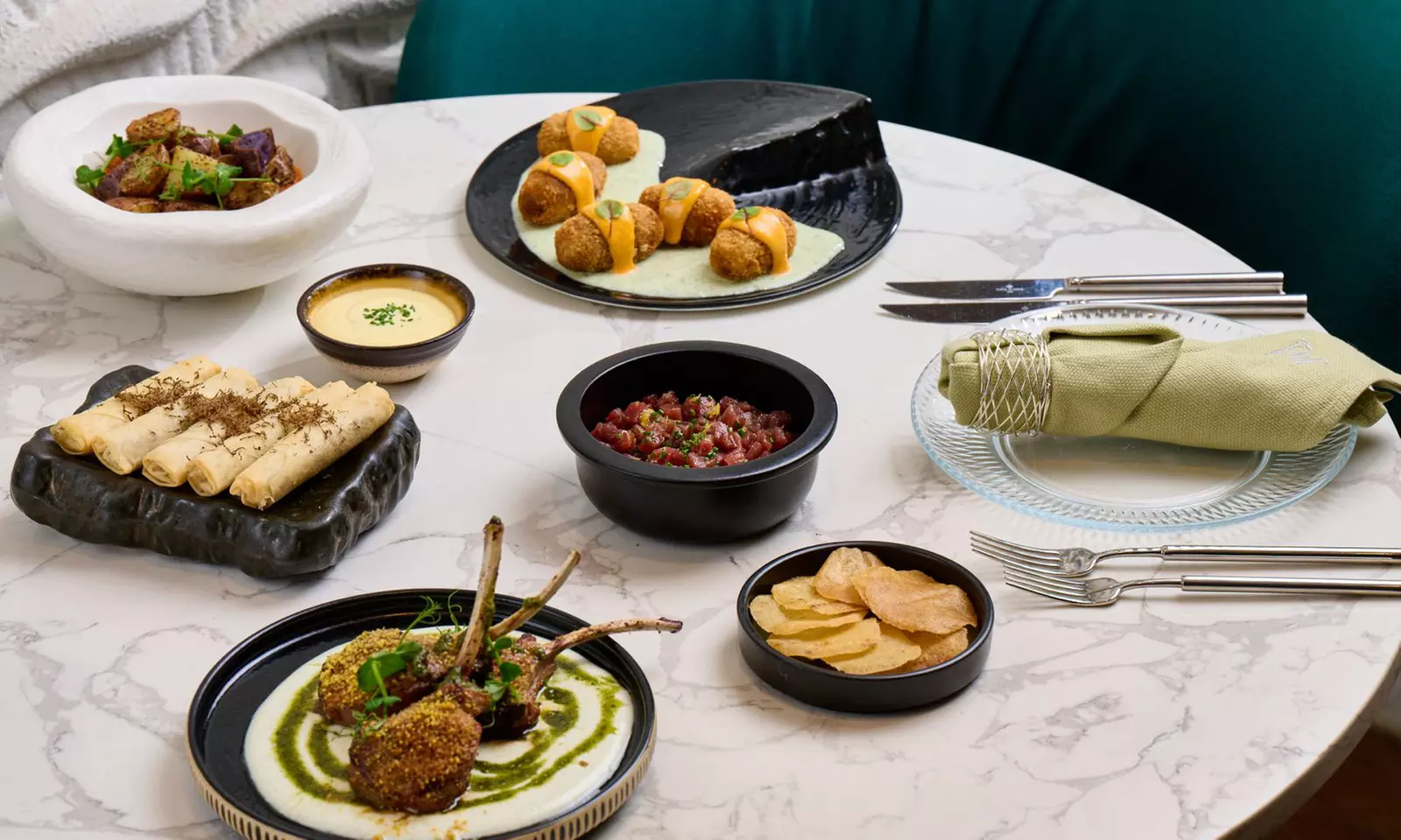 Three Course Premium Set Menu with 1 Soft beverage For Up to 4 People