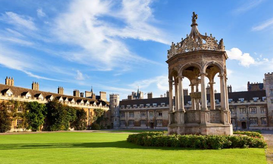 Image 2: Explore Oxford & Cambridge: A Family-Friendly Bus Tour