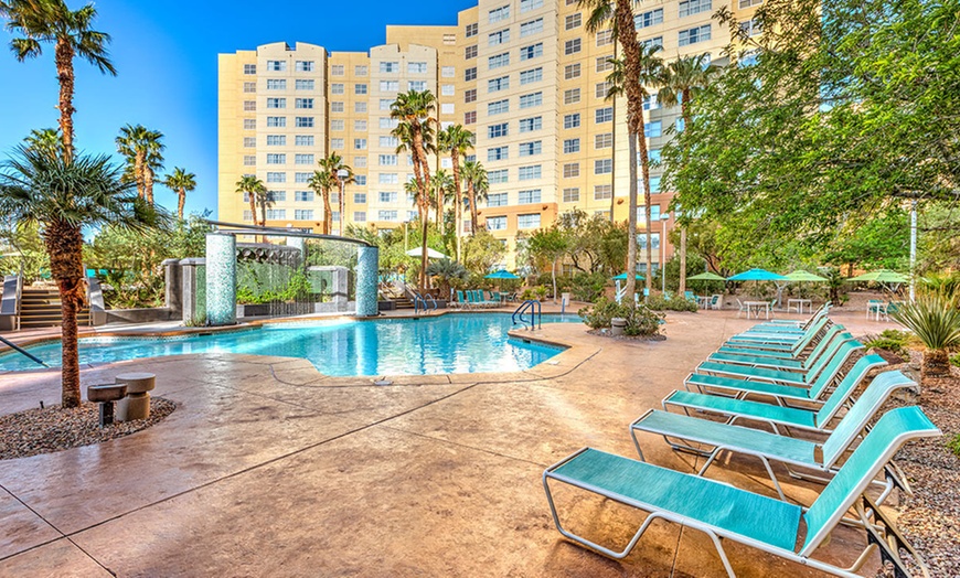 Image 23: Relax, unwind, and enjoy easy access to the Las Vegas Strip