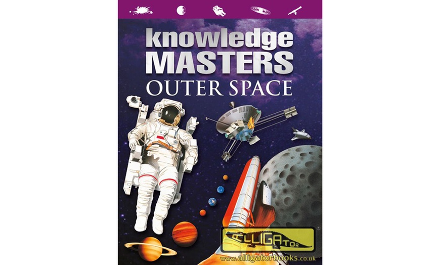 Image 6: 4 or 5 Knowledge Masters Books