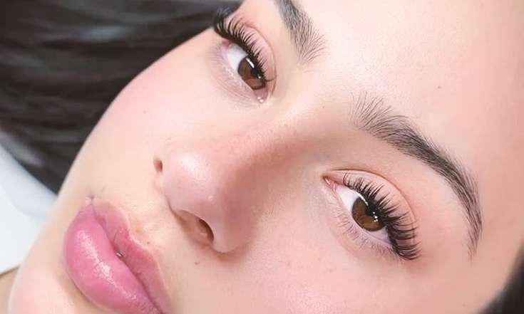 Level Up Your Lashes: Classic, Hybrid or Volume Eyelash Extensions