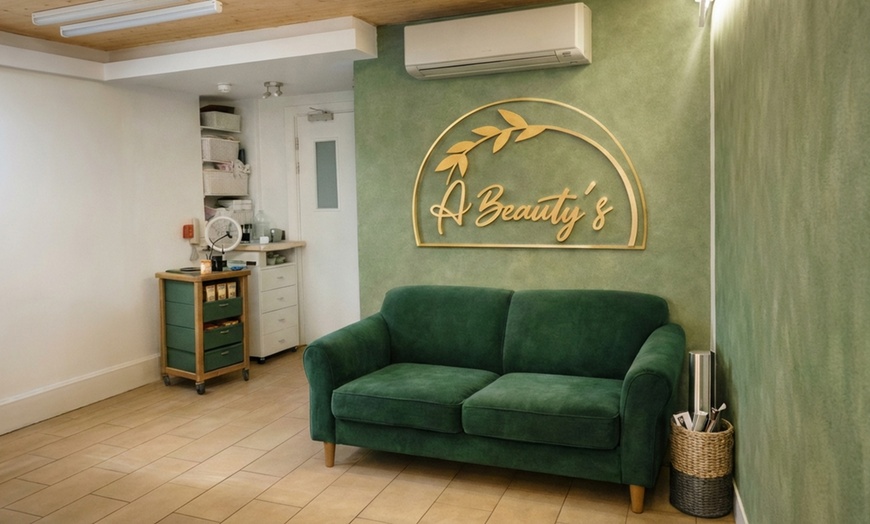 Image 3: One or Two Sessions of Full Face HIFU Treatments