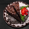 Image 15: 1 or 2 Starter +Two Main Dishes & Two or Four Drinks for 2 or 4 People