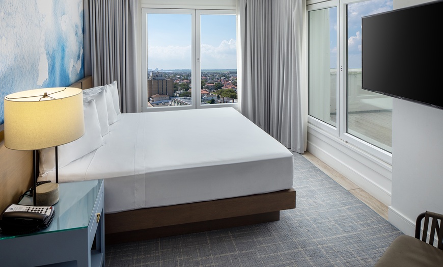 Image 14: Member-Only Deal: Allegria Hotel