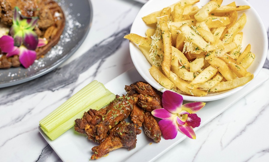 Image 8: $50, $100, or $150 Dining Credit, Dinner/Brunch for 2 or 4 w/Cocktails
