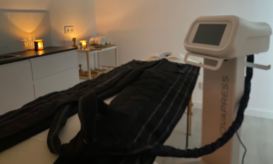 Image 6: 5 o 10 sesiones de radiofrecuencia, presoterapia y masaje drenante