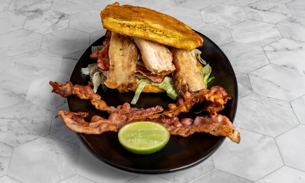 1 Starter + 2 Main Dishes + 2 Drinks for 2 people - Chevere Street by Frankie - Arepas