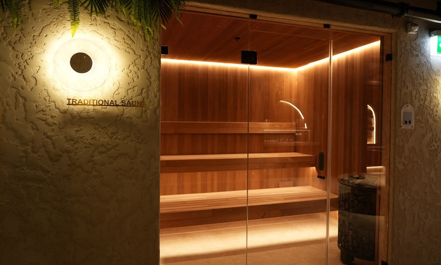 Image 4: Unwind With An Ice Bath And Sauna Wellness Session