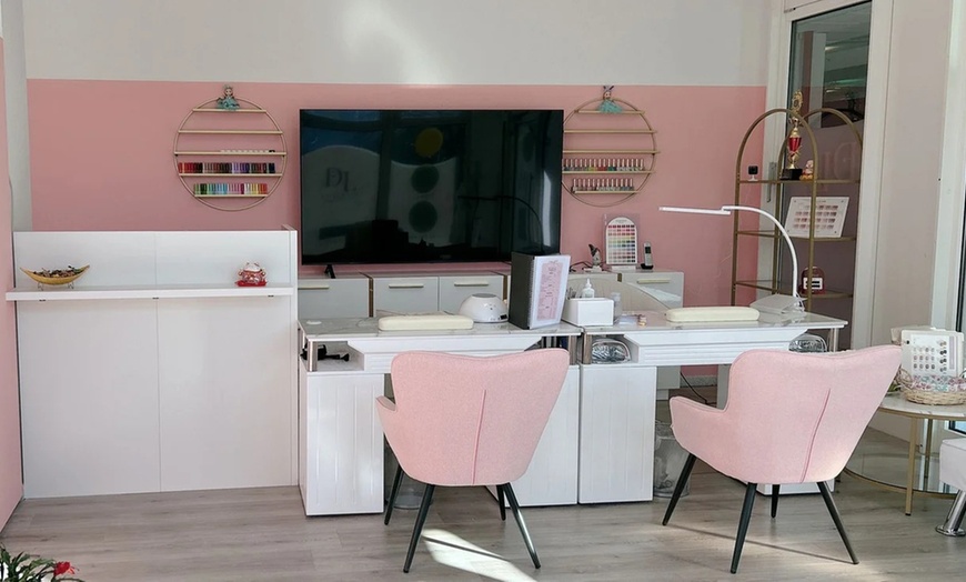 Image 6: Wimpern- und / oder Augenbrauen-Lifting, optional mit Färben