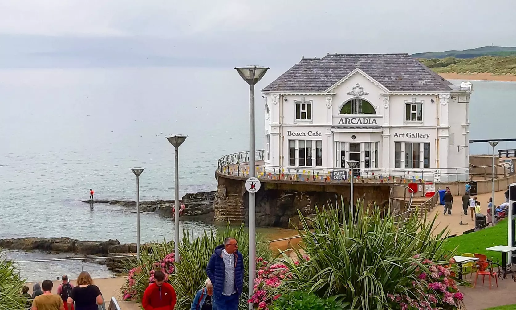 ✈ 6-Days: 2 Irelands - Ultimate Road Trip w/ Air & Car from Worldee