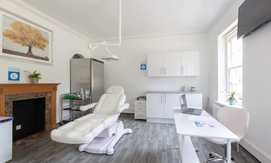 Image 3: Vaser Laser Lipolysis Fat Reduction Treatment on Choice of Area