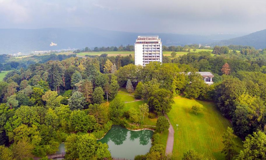 Image 16: Bei Koblenz: Superior-Doppelzimmer mit Halbpension