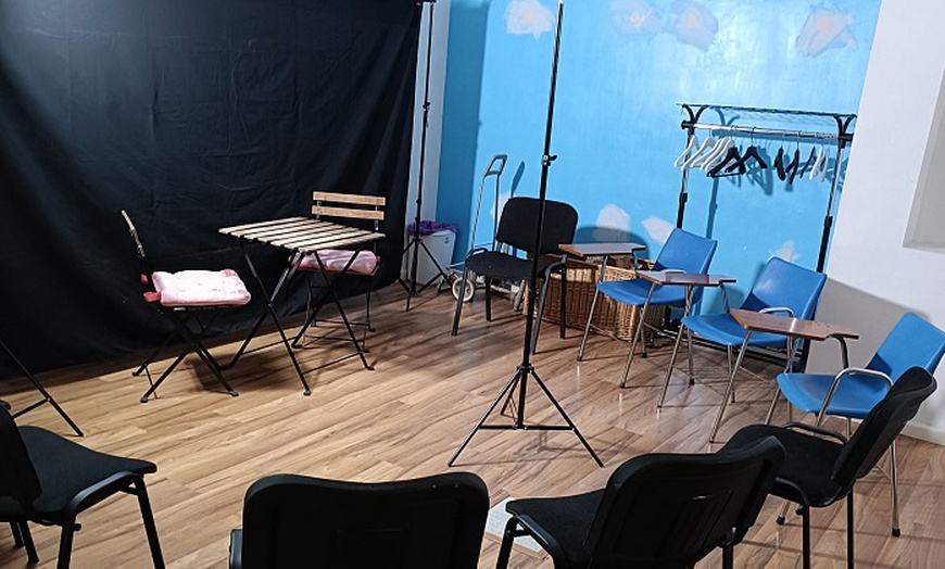 Image 10: 1 o 4 clases de teatro individual o clase privada grupal para 6 pax.
