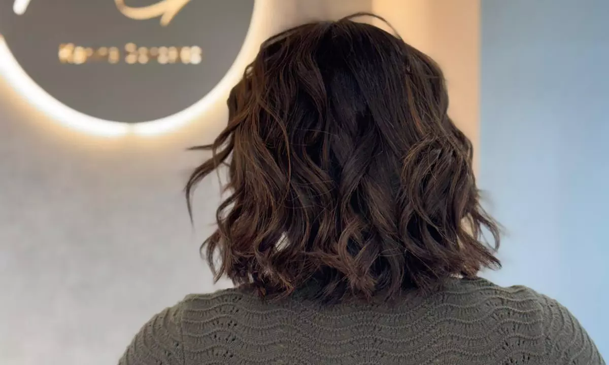 Peluquería con lavado, mascarilla, corte, brushing y opción a tinte