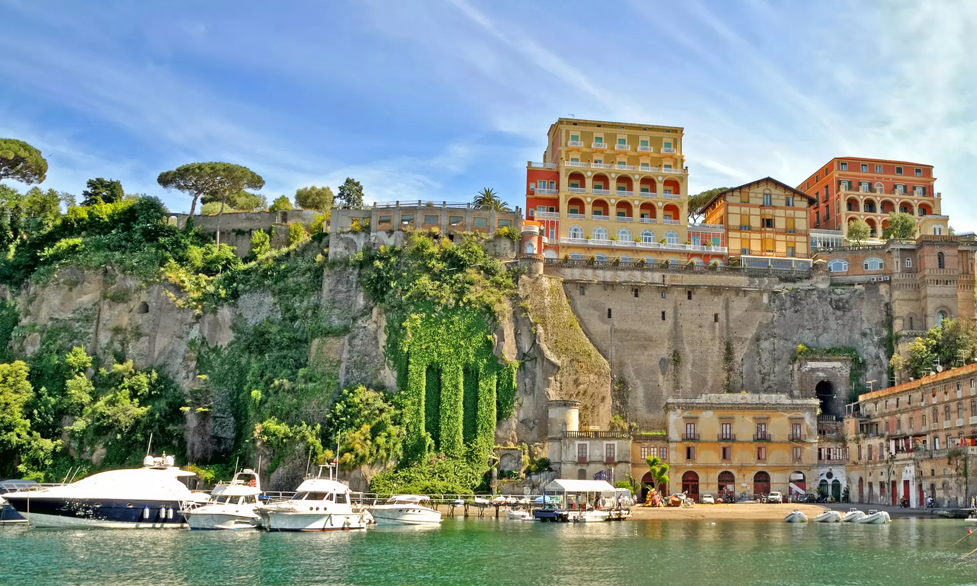 ✈ 8-Day Rome, Naples & Sorrento Vacation with Air