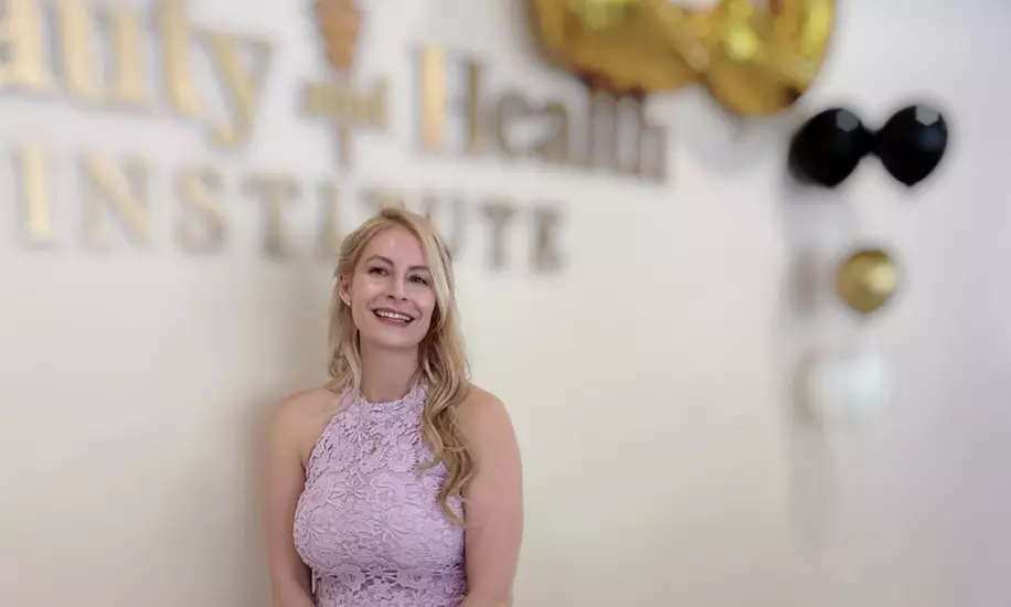 Glow Up with One, Two, or Three 60-Min Customized Moisturizing Facials