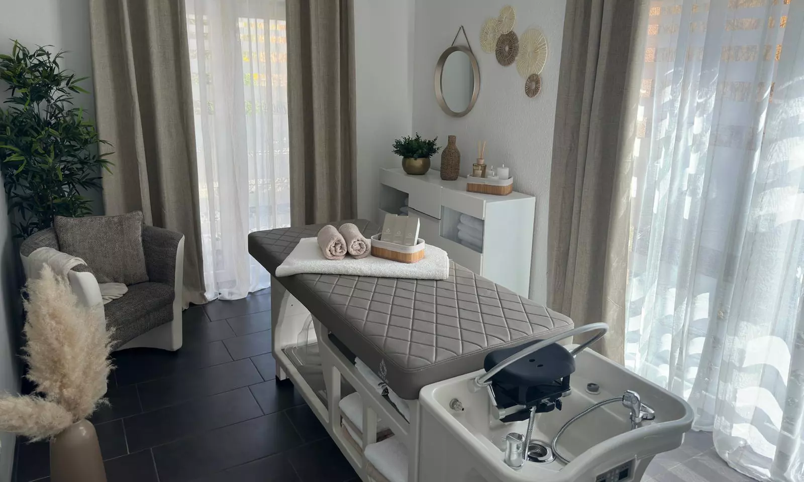 45 oder 90 Min. Head Spa inkl. Föhnen oder ohne/selbst Föhnen