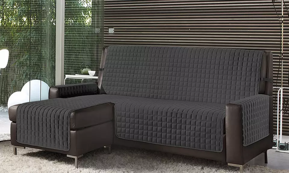 Gesteppter Sofabezug mit Halbinsel