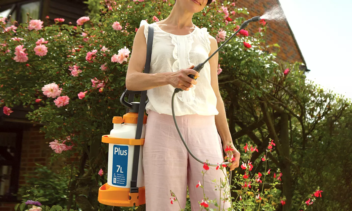 Pulvérisateur à pression 7 l de la marque Hozelock - Primary Image