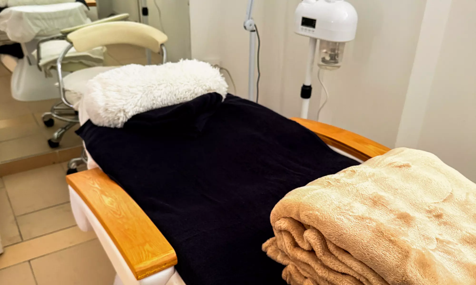 60 Min. Korean Skincare, optional mit Microneedling oder Aquafacial