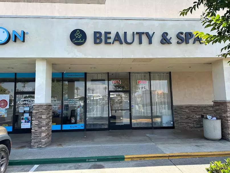 Massage of Choice for 1 or 2 w/Aromatherapy & Optional Hot Stones