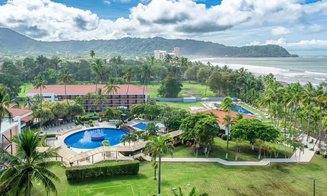 ✈ 3-Nt All-Incl. Costa Rica Trip with Air & Car from Travel by Jen