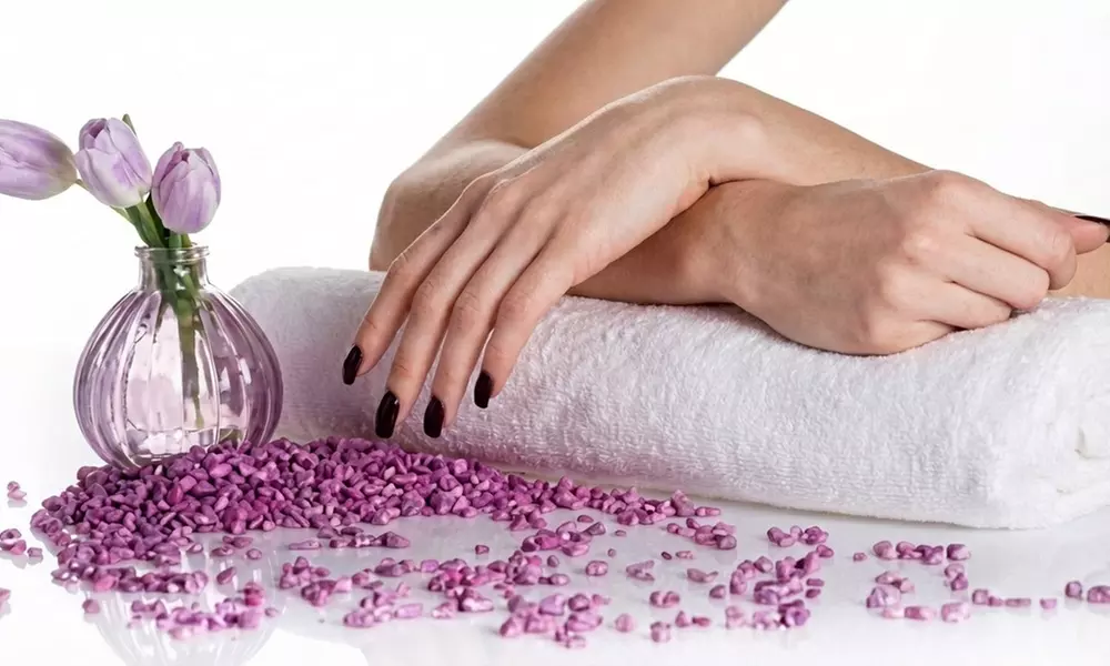 1 o 2 sesiones de spa de manos con manicura, peeling y parafina