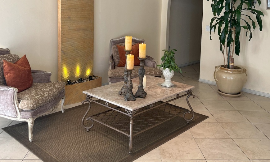 Image 7: Pampering Package with Massage, Hot Towels, Aromatherapy & Facial