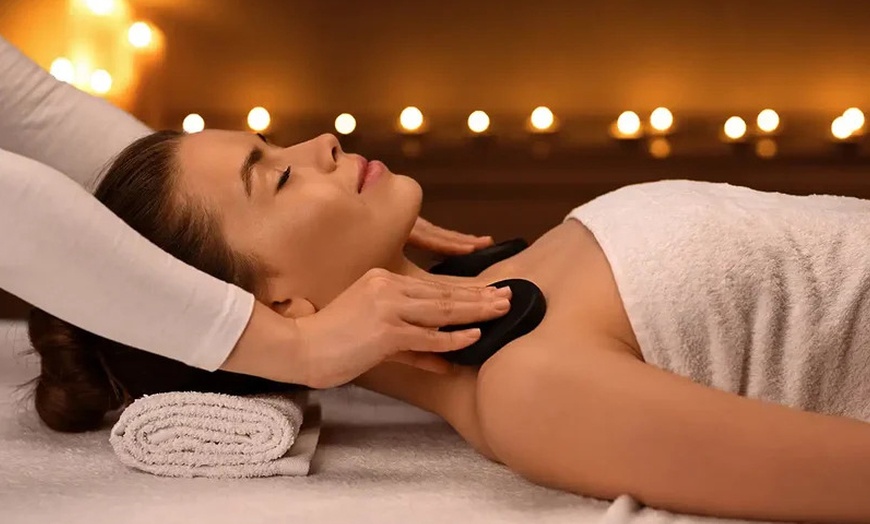 Image 3: 60-minute Anti-Cellulite Spa Treatment & More with Pool Access