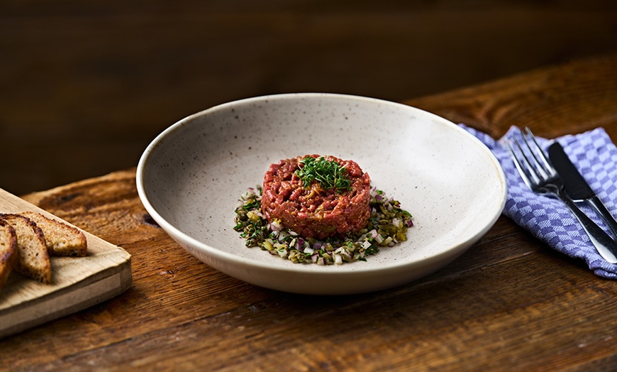 Image 7: 2-Gänge Burger-Menü mit Beilage und Dessert für 1 bis 4 Personen