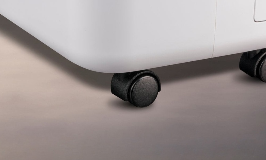 Image 4: Daewoo Portable Dehumidifier - 12L or 16L, Laundry Mode