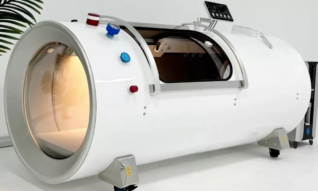 Rejuvenation Awaits: One 90-Minute Hyperbaric Oxygen Chamber Session