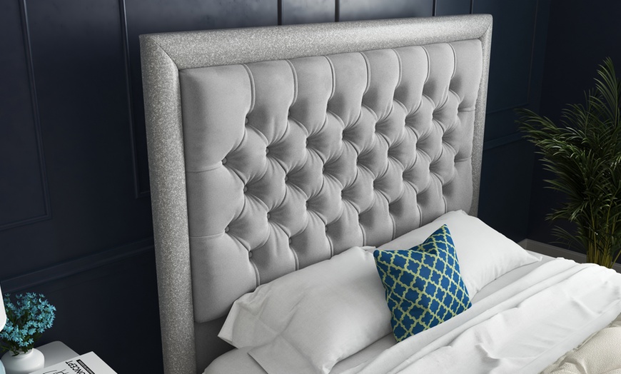 Image 5: DS Living Cheltenham Upholstered Soft Velvet Bed