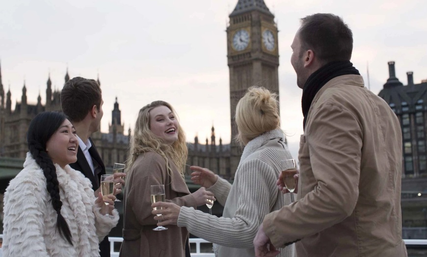 Image 16: River cruise on the Thames with live music and canapés