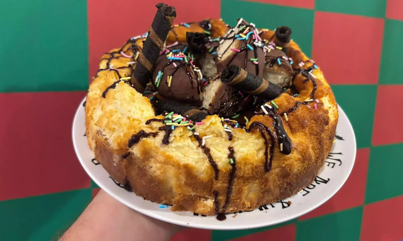 Menú de brunch para 2 o 4 con bebida fría y caliente, tosta y postre