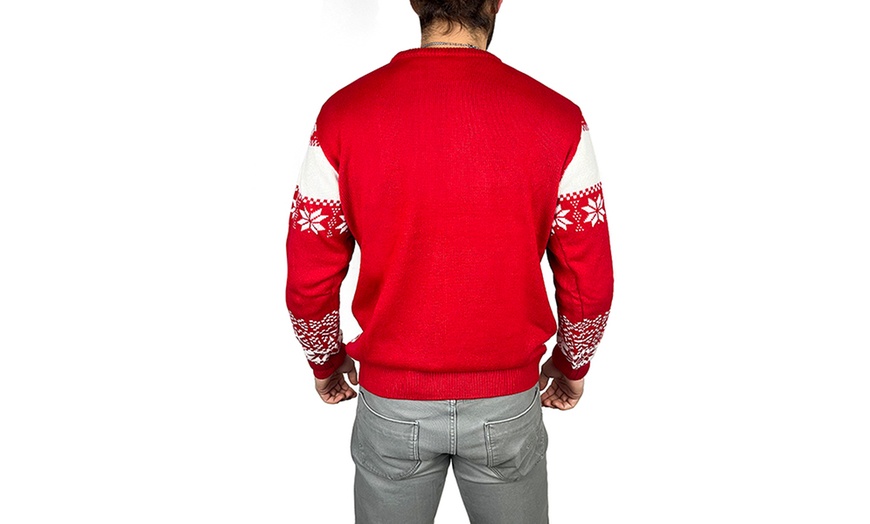Image 8: Sélection de pulls de Noël festifs