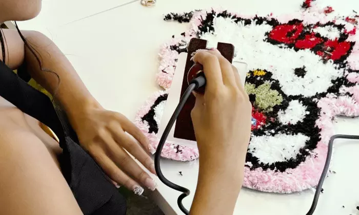 Tufting Workshop ''Intro to Rug Tufting 101'' for 1, 2, or 4 People